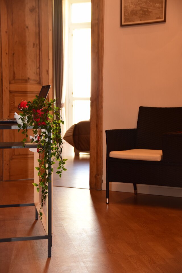 ベロベロルームス & アパートメント