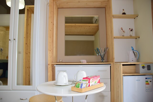 ベロベロルームス & アパートメント