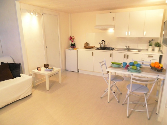 スマート アパートメンツ