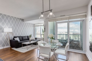 クイックステイ - ビューティフル トロント コンド シティ ビューズ