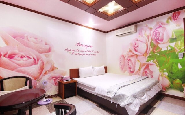 パラゴン モーテル