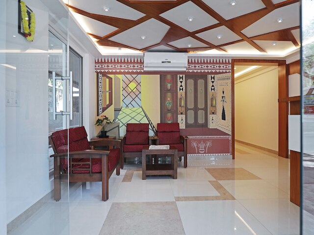 トリーボ アクシャヤ ブル テンプル