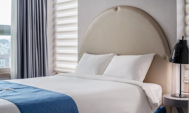 ゴールデン チューリップ エッセンシャル ナンガン