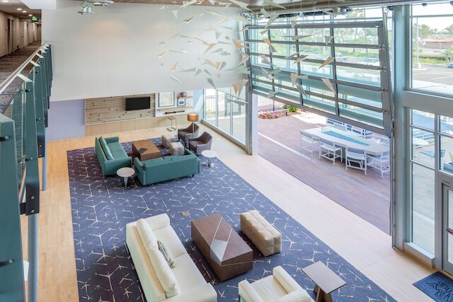  ハンプトン イン & スイーツ サン ディエゴ エアポート リバティー ステーション