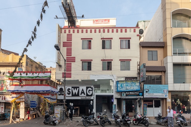 キャピタル O 18946 アドマイア スイート ホスピタリティ