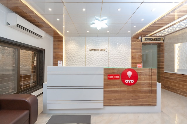 キャピタル O 18946 アドマイア スイート ホスピタリティ