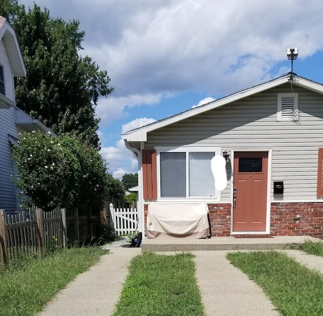 スピードウェイ チャーム