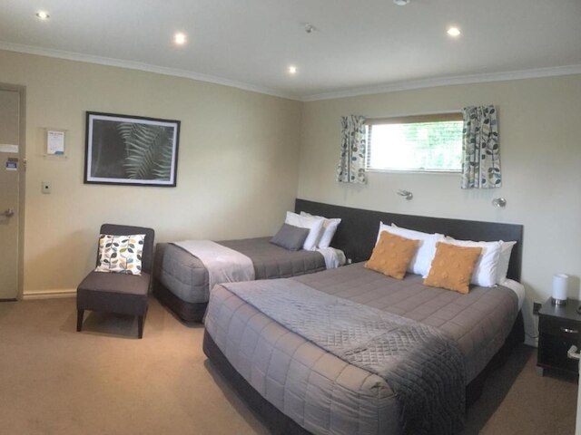 カウリ モーテル