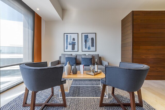 ポランコ ラグジュアリー コンド