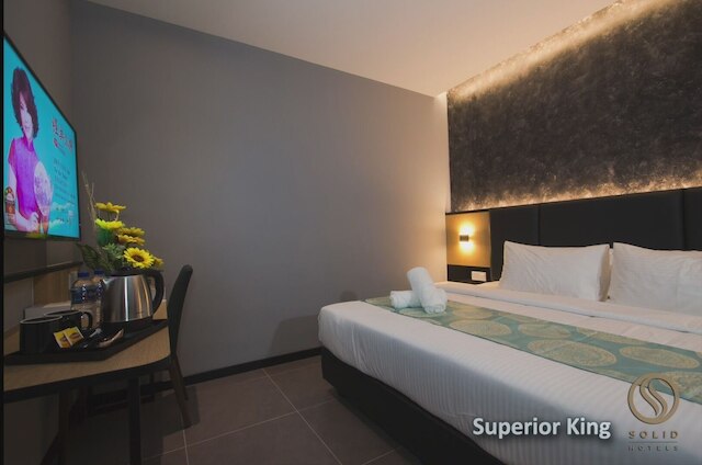 ソリッド ホテルズ