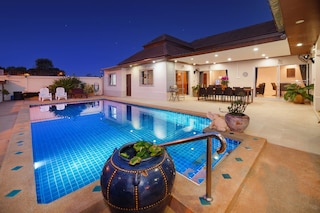 ヴィラ ボス ニア ザ ビーチ オブ ジョムティエン