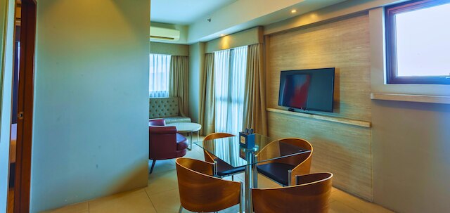 サントリーニ ホテル