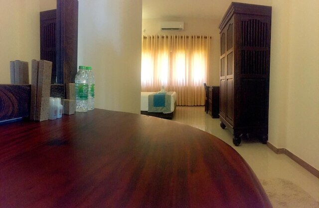 フォーエバー シティ ホテル