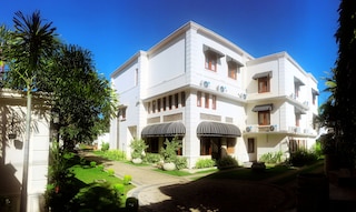 フォーエバー シティ ホテル