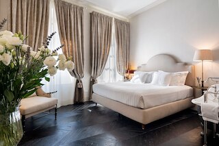 コルテ カルツァイオーリ エレガント スイーツ