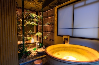 今昔荘 大阪 道頓堀 - 書肆・合薬屋 -