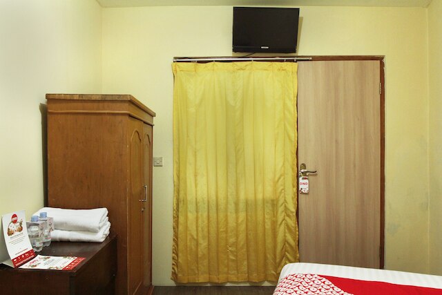 OYO 146 メンテン レジデンス ニア ケメンテリアン ペレンチャナアン ペンバングナン ナショナル/バダン ペレンチャナアン ペンバングナン ナショナル (ケメンテリアン PPN/バッペナス)