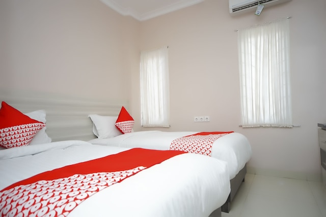 スーパー  OYO  270 マディナ  レジデンス  シャリア