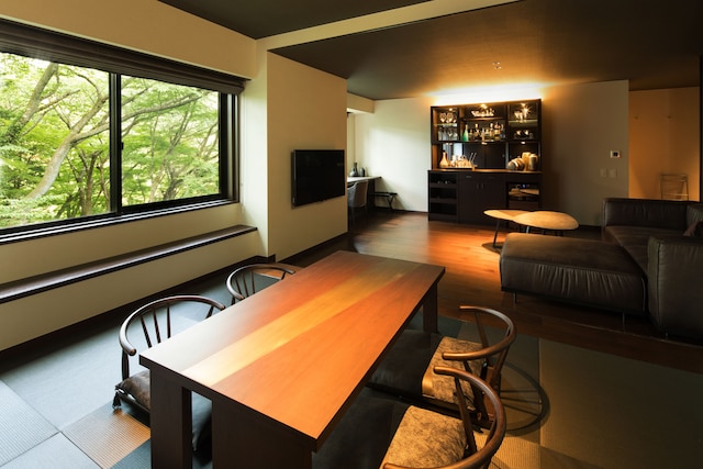 bar hotel 箱根香山