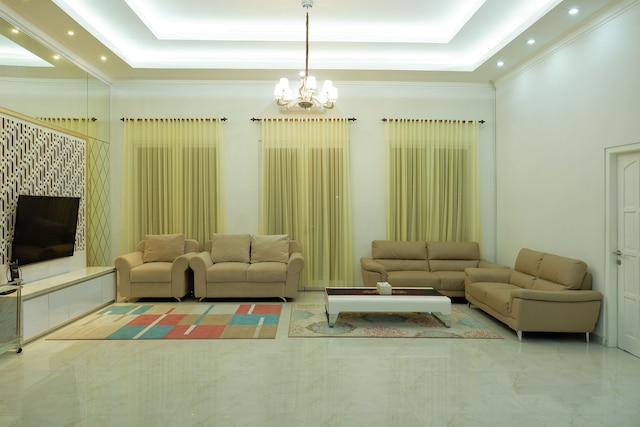 ロイヤル ホーミー シャリア