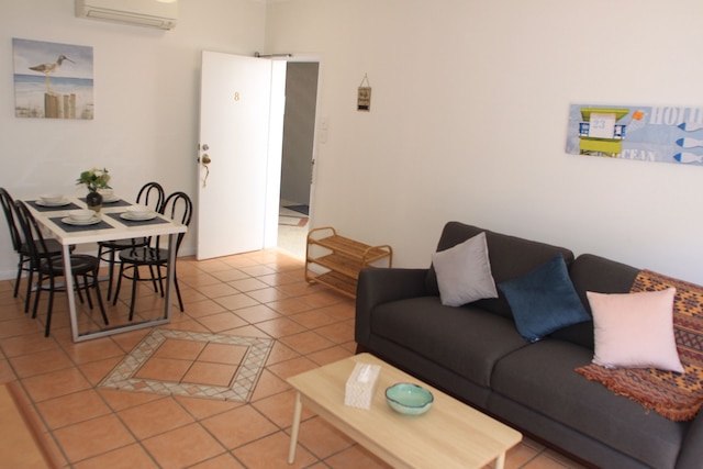 コンテンポラリー コンビーニエント セントラル リトリート