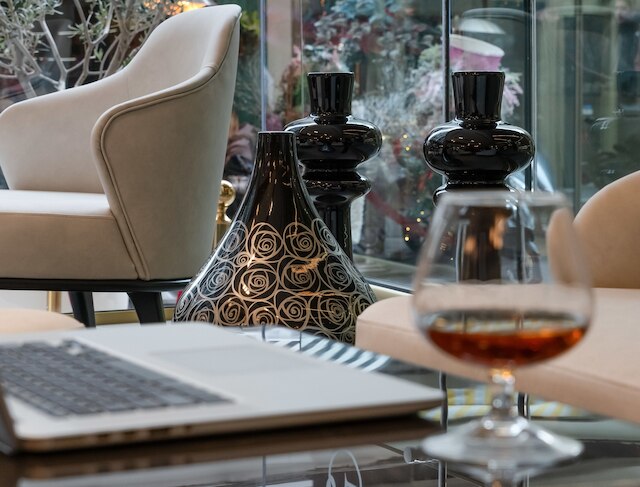 エリア エルム アテネ ホテル