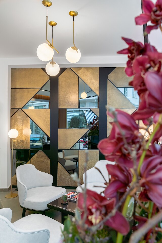 エリア エルム アテネ ホテル