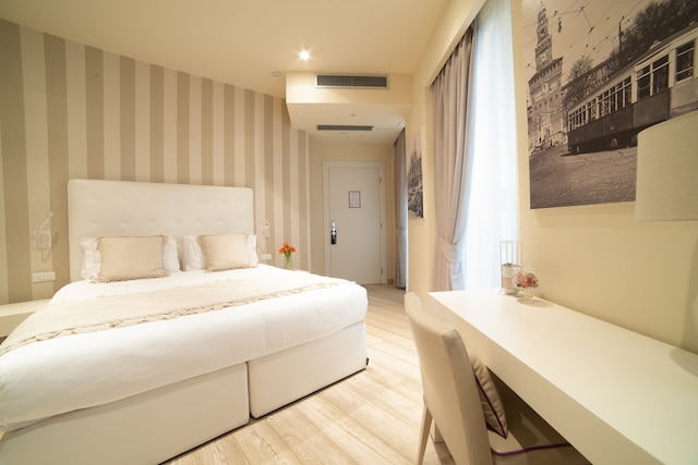 ルームズ ミラノ ドゥオモ