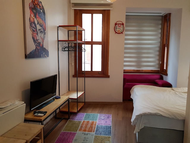 リンデン ハウジーズ アパートメンツ