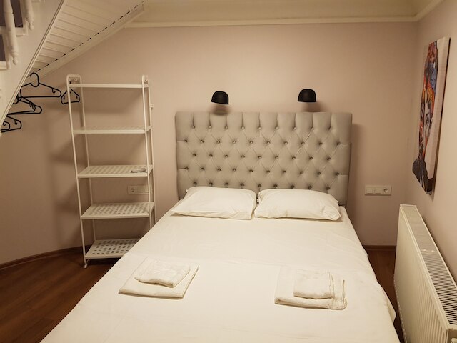 リンデン ハウジーズ アパートメンツ