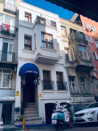 リンデン ハウジーズ アパートメンツ