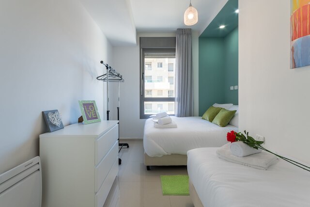 フル オプション、7 名様までご宿泊可能、テラス、リフト、パーキングあり