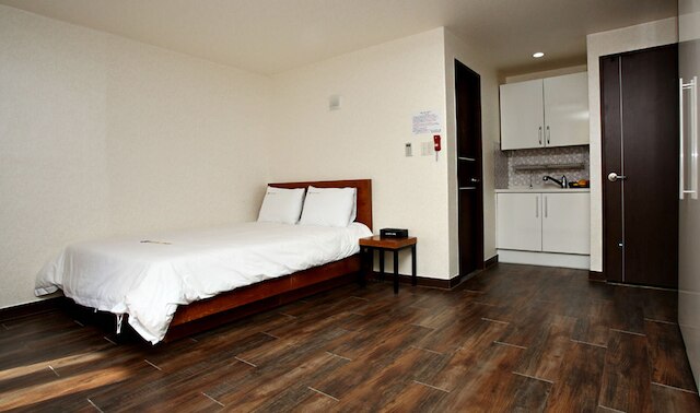 マンリポ ホテル