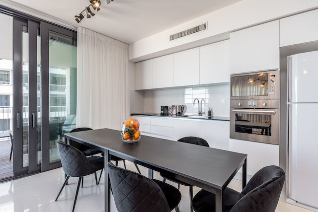 フロント オブ ビーチ - トランペルダー ストリート