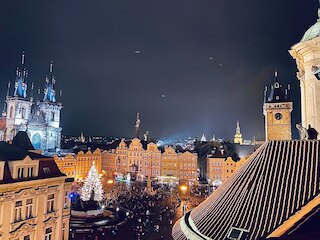 ザ オールド タウン スクエア & パジージュスカー アパートメンツ