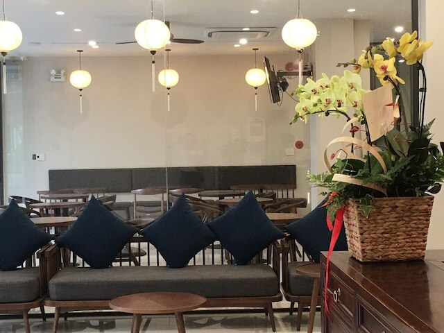 バックホーム ホテル