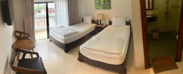 バックホーム ホテル