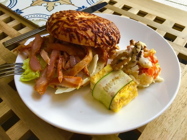 ルーム トゥ ザ サード ホームステイ