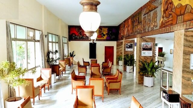 ウッドランズ ホテル