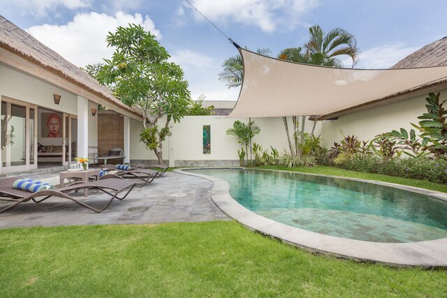 ヴィラ ダマイ タマン