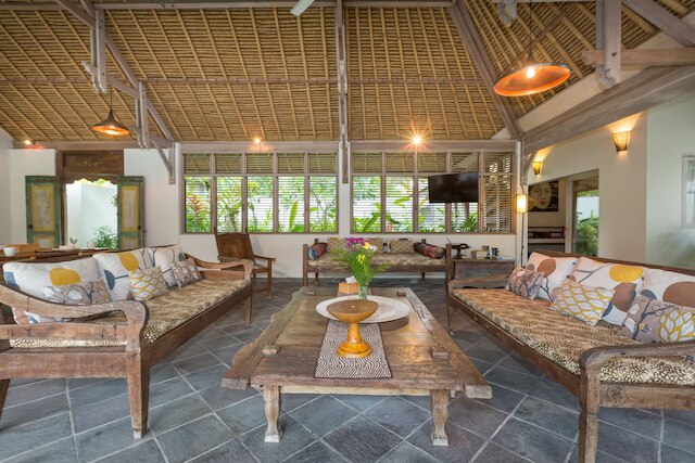 ヴィラ ダマイ タマン