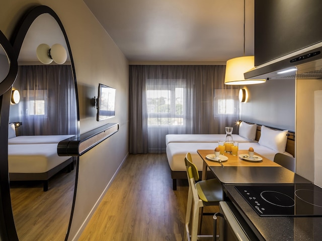 アパートスタイルホテル アダージョ アクセス モンペリエ サントー