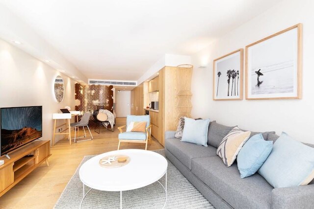 ラックス パシフィック ボンディ ビーチ H463