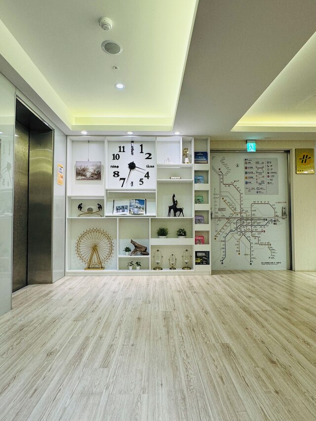 アポーズ イン (雅璞文旅)