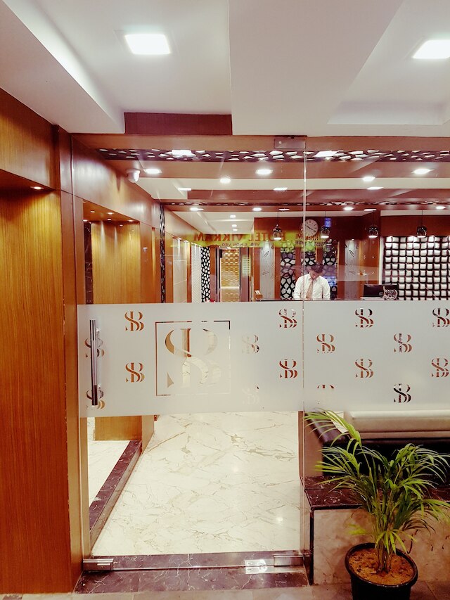 ホテル サンティ バヴァン