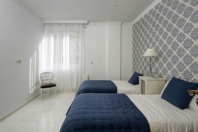 ラ ベル エポック ラグジュアリー グラナダ センター