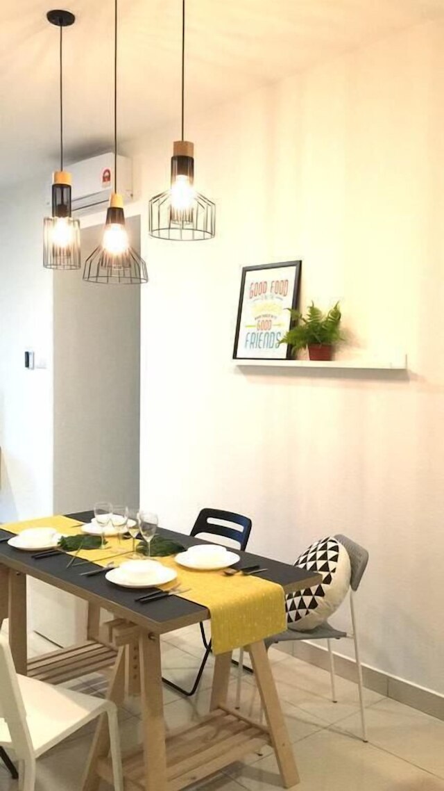 ザ ラッフルズ スイーツ バイ ステイシェア ホームズ