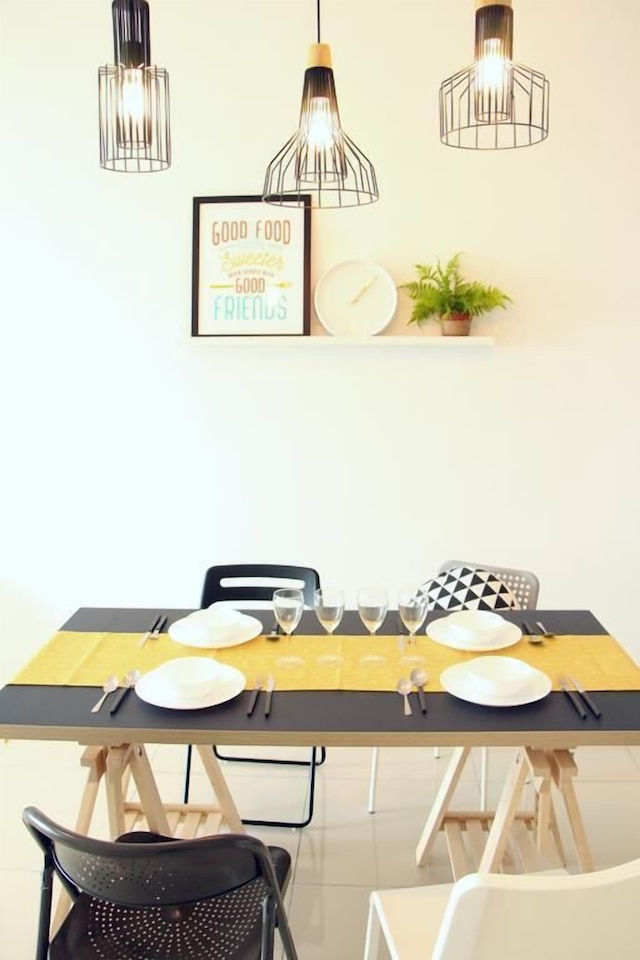 ザ ラッフルズ スイーツ バイ ステイシェア ホームズ