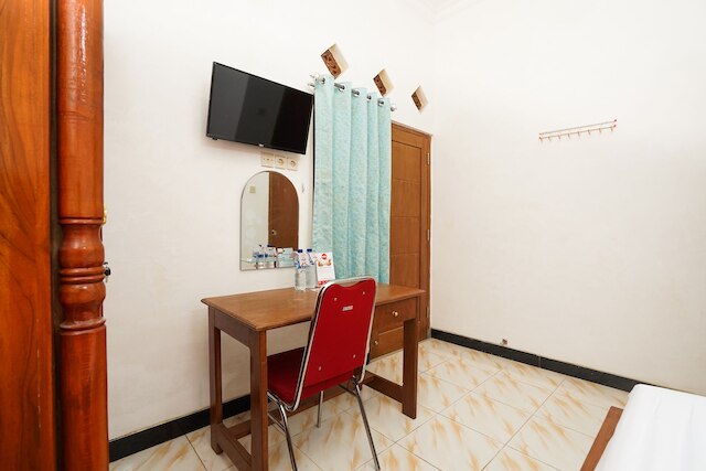 OYO 302 カロリン ホームステイ