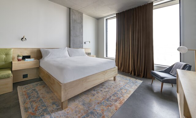 アライブ オースティン